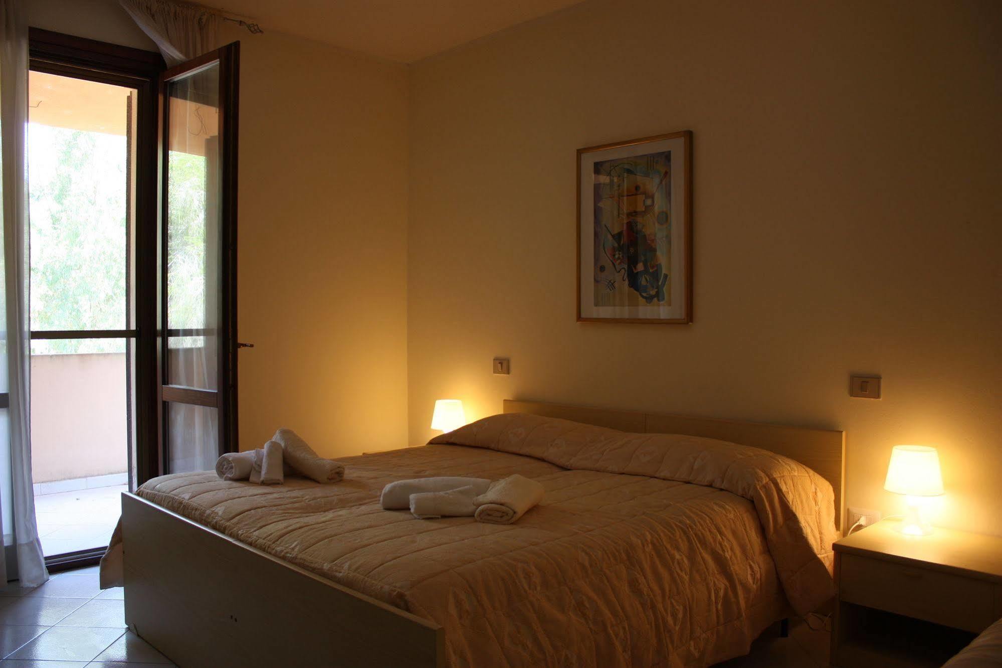 Hotel La Pineta Arborea Eksteriør billede